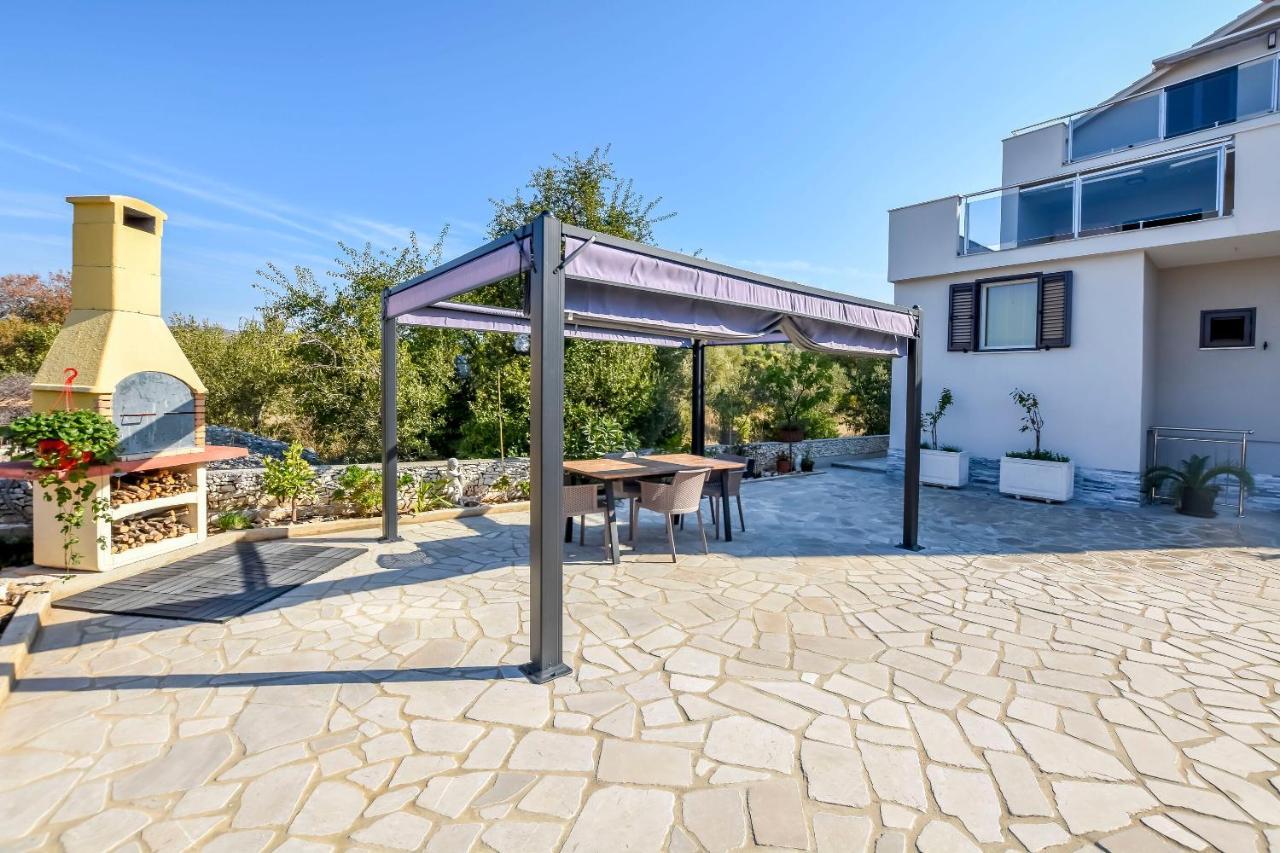 Apartments Visnja Рогозница Экстерьер фото