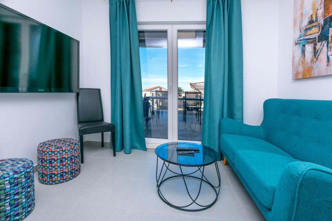 Apartments Visnja Рогозница Экстерьер фото